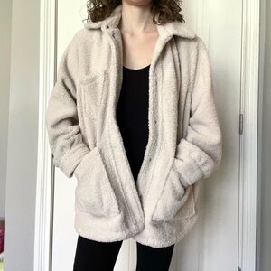 H&M loose oversized cream faux shearling sherpa teddy jacket coat